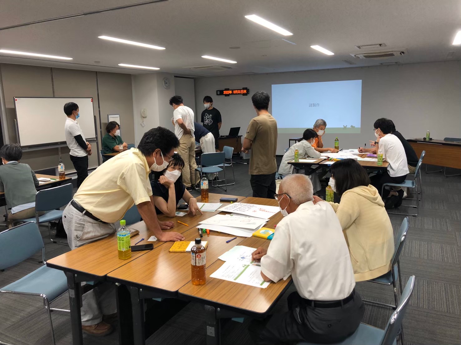 企画会議風景